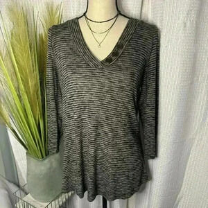 Kaileigh USA Women’s Small Striped Long Sleeve Button Accent V Neck Tunic Top